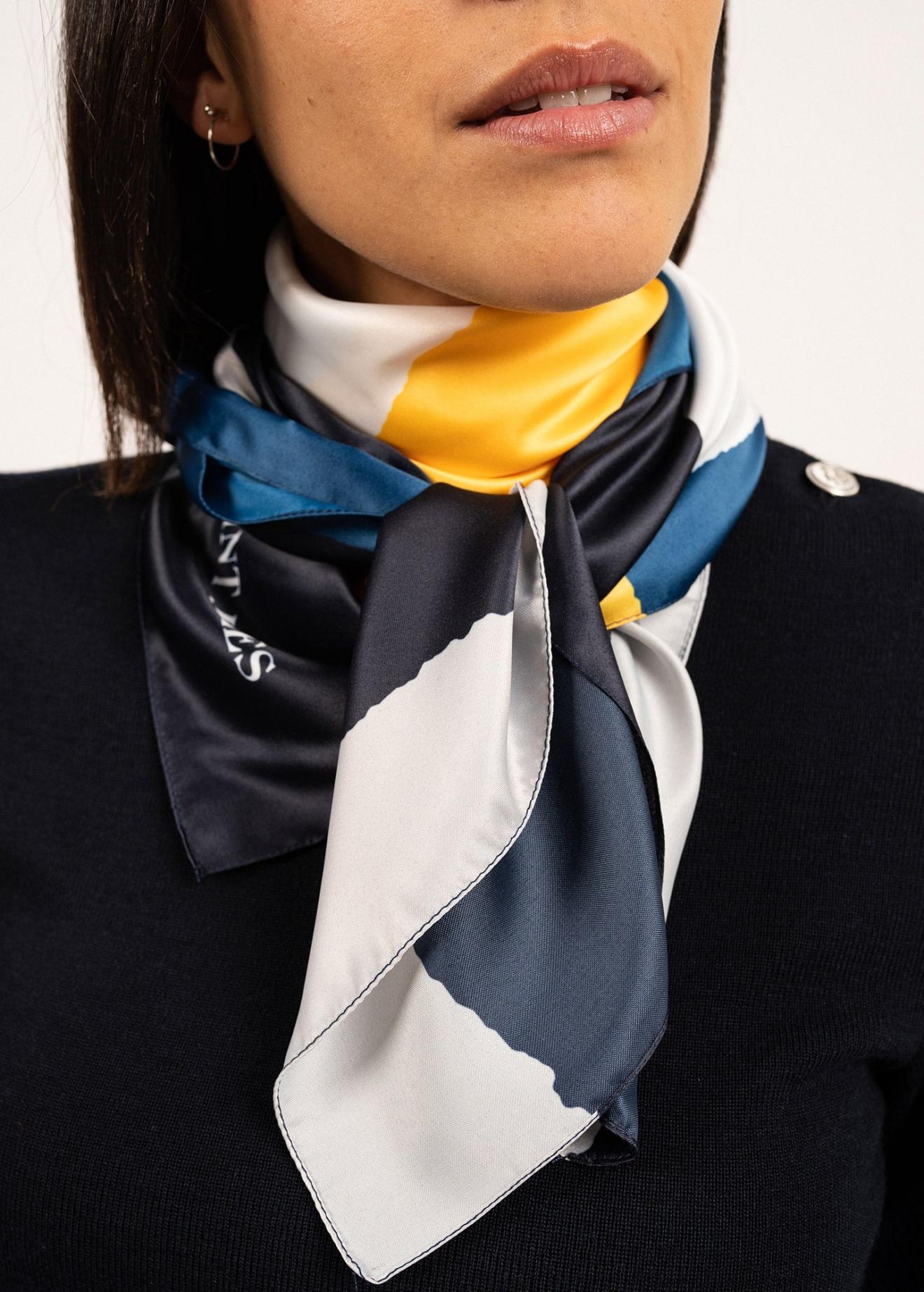 foulard-carrc3a9-arty-arty-cire-c3a9charpes-et-foulards-saint-james-femme_2